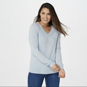 Soft by NAADAM 100% Cashmere Essential V-Neck Pullover Sweater Baby Blue